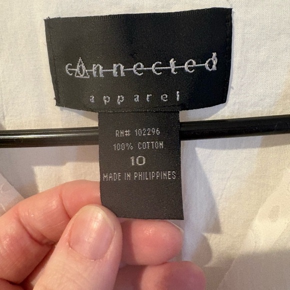 Connected apparel size 10 white dress with black sash - Picture 4 of 4